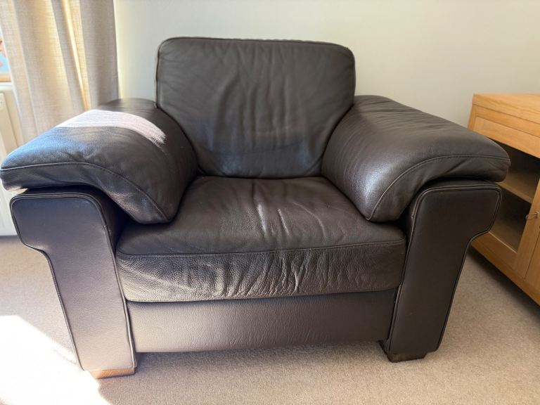 Free Dark Brown Leather Armchair - Very comfortable 