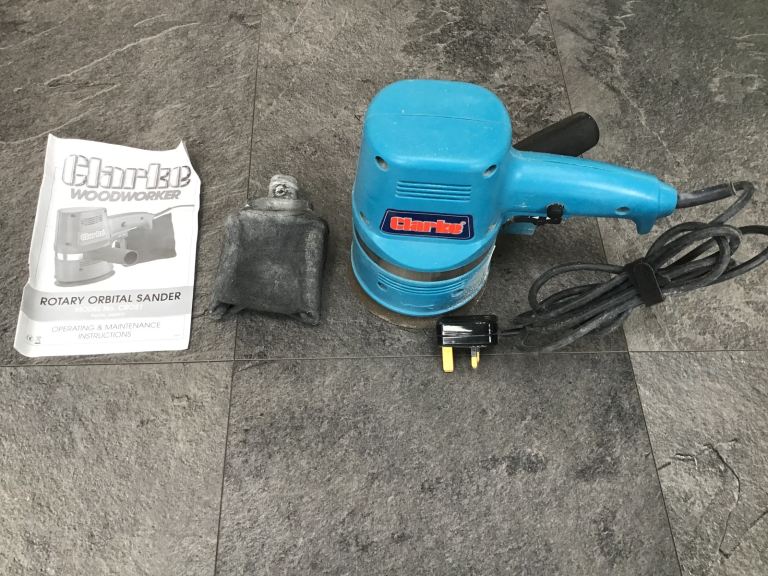 Clarke CROS1 electric random orbital sander