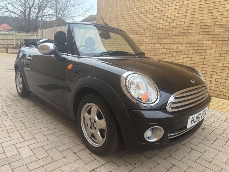 Mini, CONVERTIBLE, Convertible, 2010, Manual, 1598 (cc), 2 doors