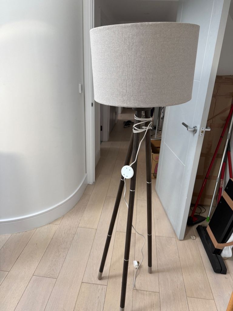 Standing lamp free 