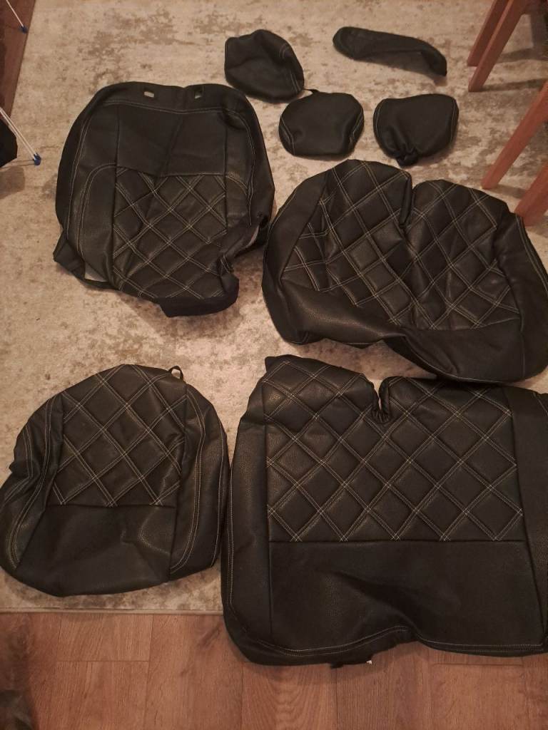 VW Transporter T28 van fitted seat covers