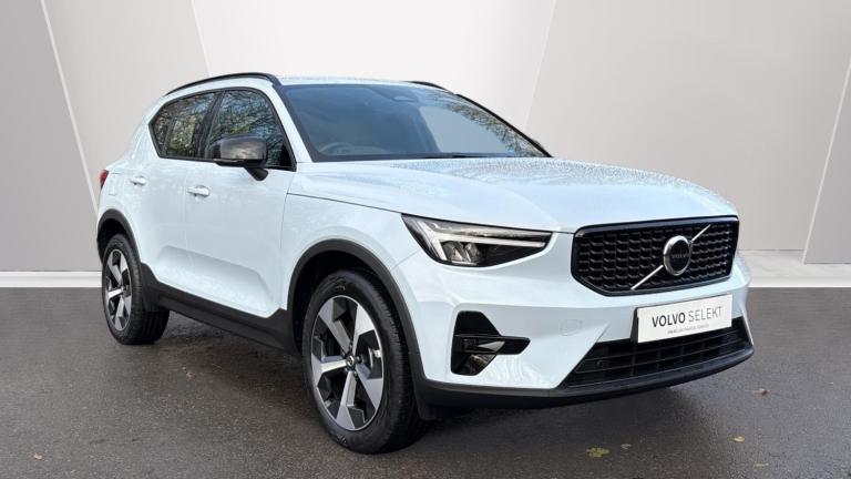 2025 Volvo XC40 2.0 B4P Plus Dark 5dr Auto Petrol Estate Estate Petrol Automatic