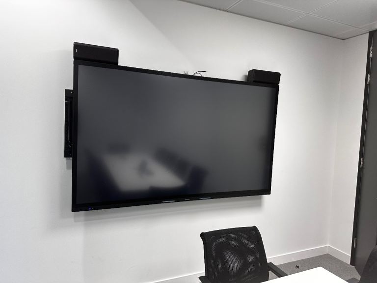 Huge 86 inch Television 