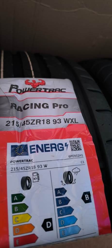 Powertrac racing pro 18" tyres 215/45/18 x4