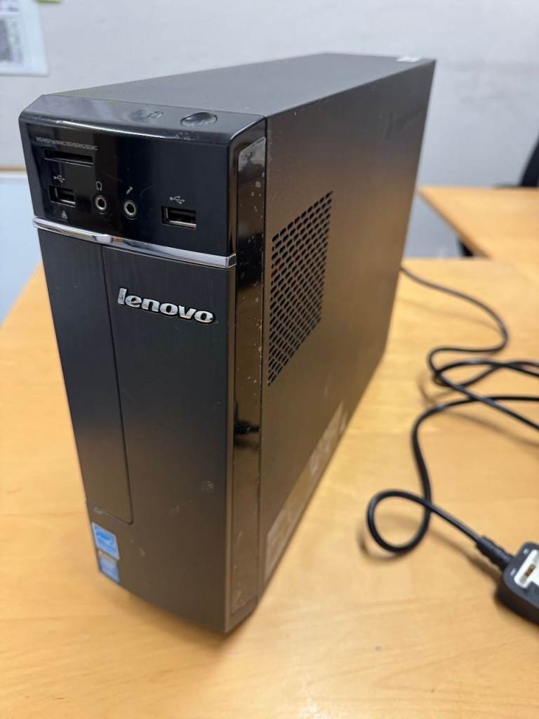 Lenovo H30, i7-4790 3.6GHz, 8GB RAM, 250 GB HDD, GeForce GTX 745, WiFi, Chrome OS