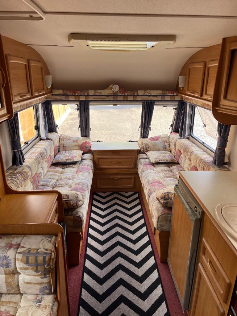 2002 Avondale Rialto 640/6 Caravan Porch Awning 