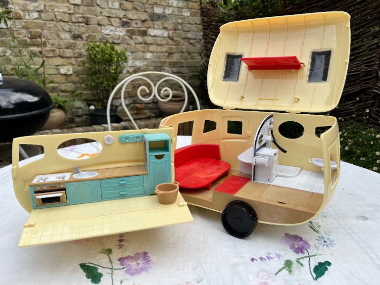 Sylvanians caravan