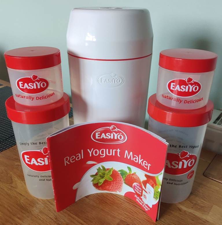 Easiyo Yogurt Maker Kit - Make Your Own Fresh Yoghurt!