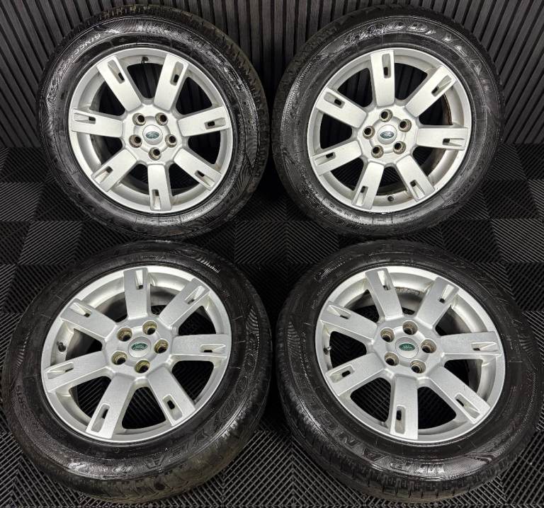 19'' GENUINE LAND ROVER DISCOVERY 4 SILVER L319 RANGE 3 SPORT ALLOY WHEELS