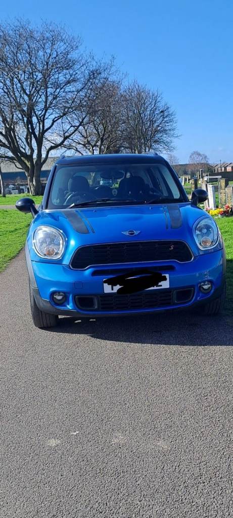Selling my mini ,countryman bmw 