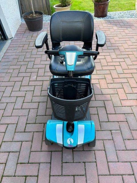 RASCAL VEO MOBILITY BOOT SCOOTER WITH FULL SUSPENSION