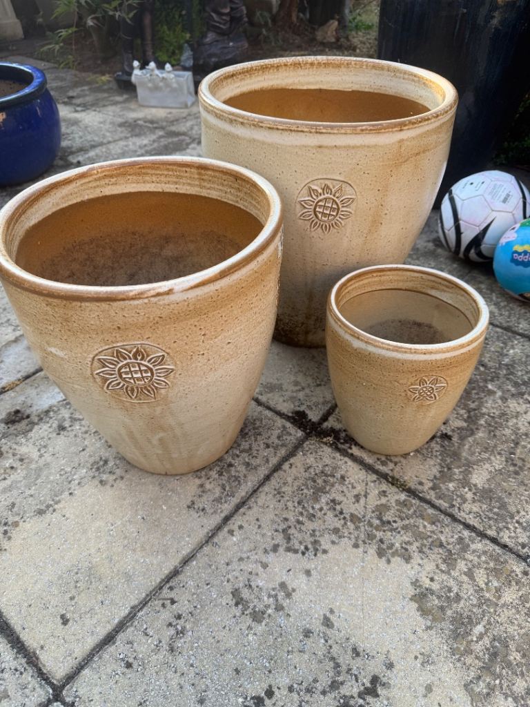 Set of 3 Ceramic Garden Planters - Beige, Good Condition