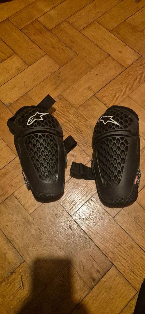 Alpinestars Adult knee pads 
