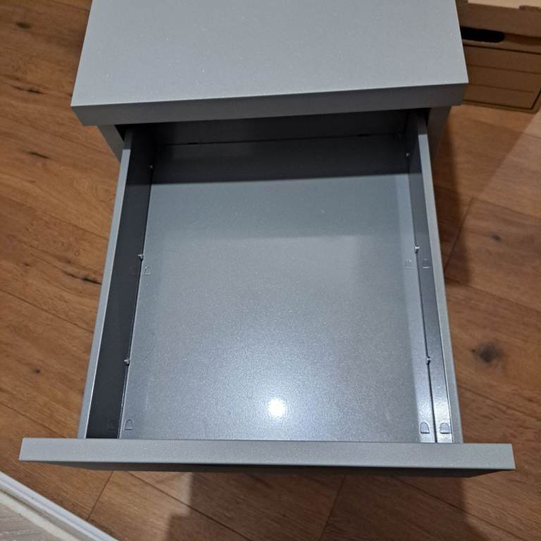 Silver Grey 2 Drawer Storage / Filing Cabinet.  Suitable for home use/ small office