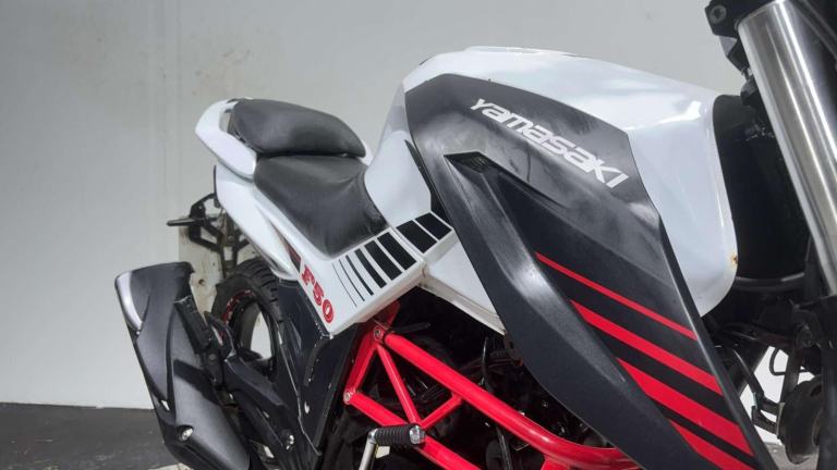 Yamasaki F51 F51 50CC GEARED BIKE RUNNING PROJECT BIKE SPARES OR REPAIR