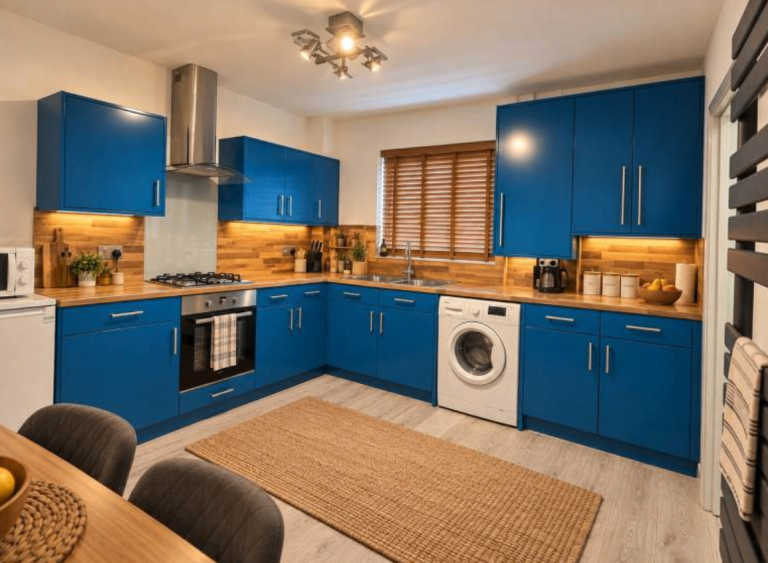 3 bedroom house to rent, large rooms, parking space, garden, Boston Town Centre
