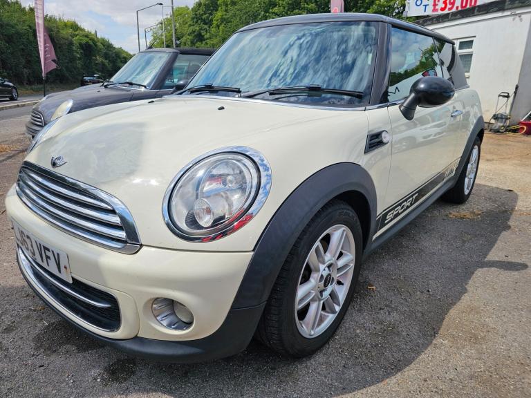 2013 Mini Hatch 1.6 Cooper D Hatchback 3dr Diesel Manual Euro 5 (s/s) (112 ps)