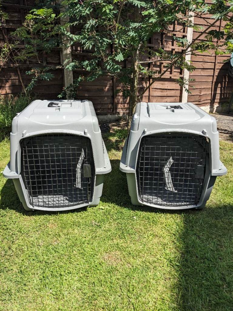 Petmate sky kennels / pet carrier