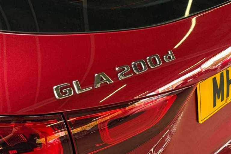 2021 Mercedes-Benz GLA GLA 200d Sport Executive 5dr Auto HATCHBACK DIESEL Automatic