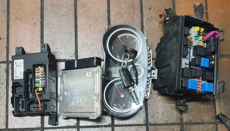 Vauxhall Corsa D 1.3 CDTI ECU Kits 2013