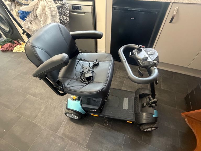 Mobility Scooter – Black, Good Condition