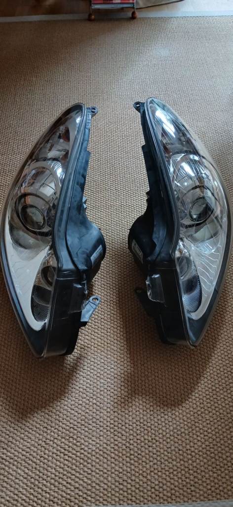 Opel Corsa Left-Hand Drive (LHD) Euro Headlamps - Valeo Pair
