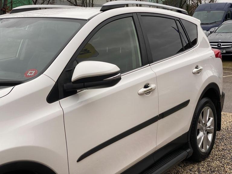 2013 Toyota RAV4 2.2 D-4D Invincible 4WD Euro 5 5dr ESTATE Diesel Manual