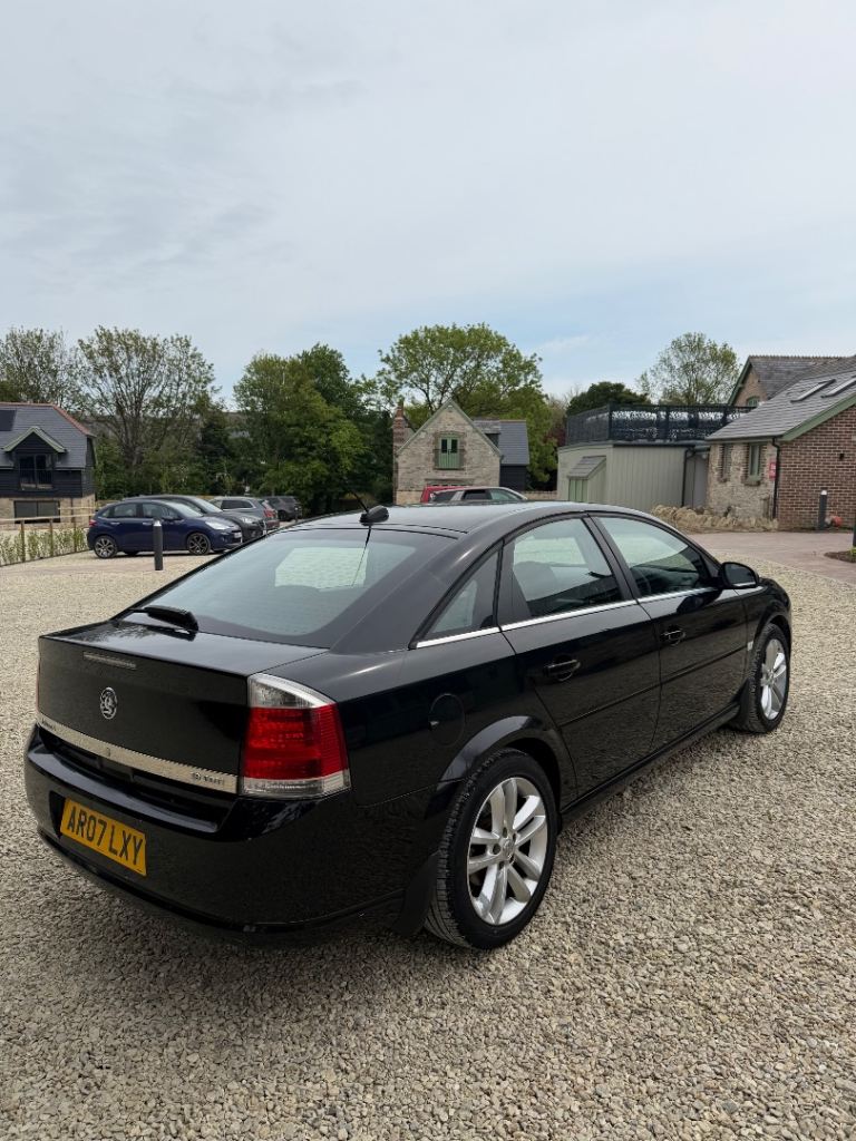 Vauxhall, VECTRA, Hatchback, 2007, Manual, 1910 (cc), 5 doors