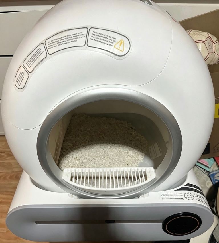 iHunt Smart Cat Litter Automatic Self Cleaning Robot WiFi Mobile Phone App