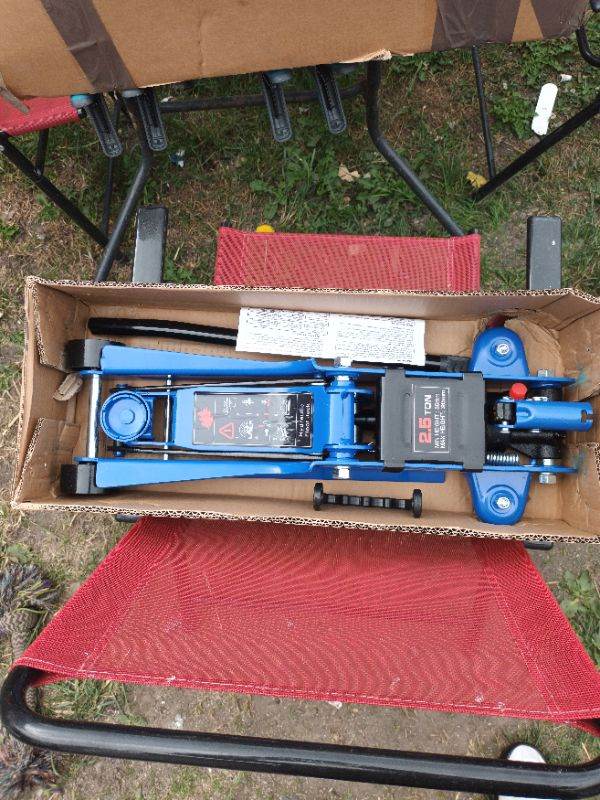 2.5 hydrolic floor jack