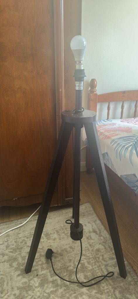 Wooden Tripod Floor Lamp – Good Condition