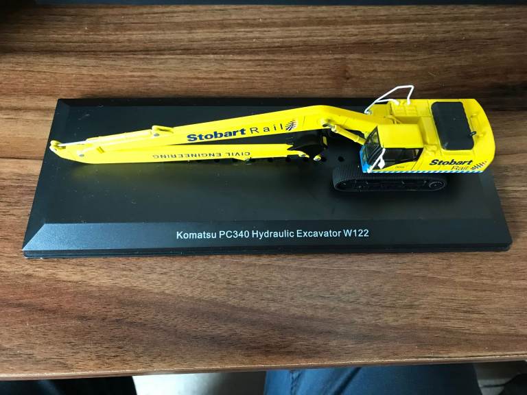 Atlas Special Edition Komatsu Excavator W122.