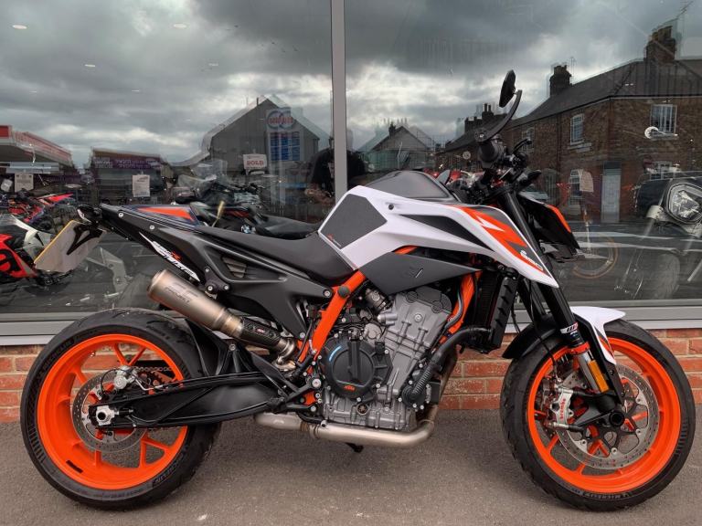KTM 890 DUKE R 21 - TECH PACK - 2 YEAR WARRANTY 