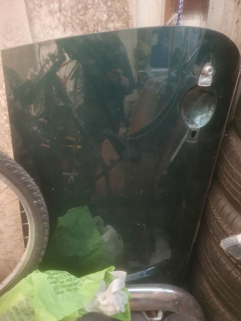 Mini one r52 drivers osf door racing green  used condition 