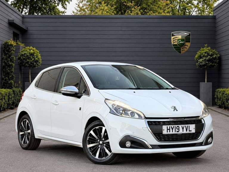 2019 Peugeot 208 1.2 PureTech 82 Tech Edition 5dr [Start Stop] HATCHBACK PETROL Manual