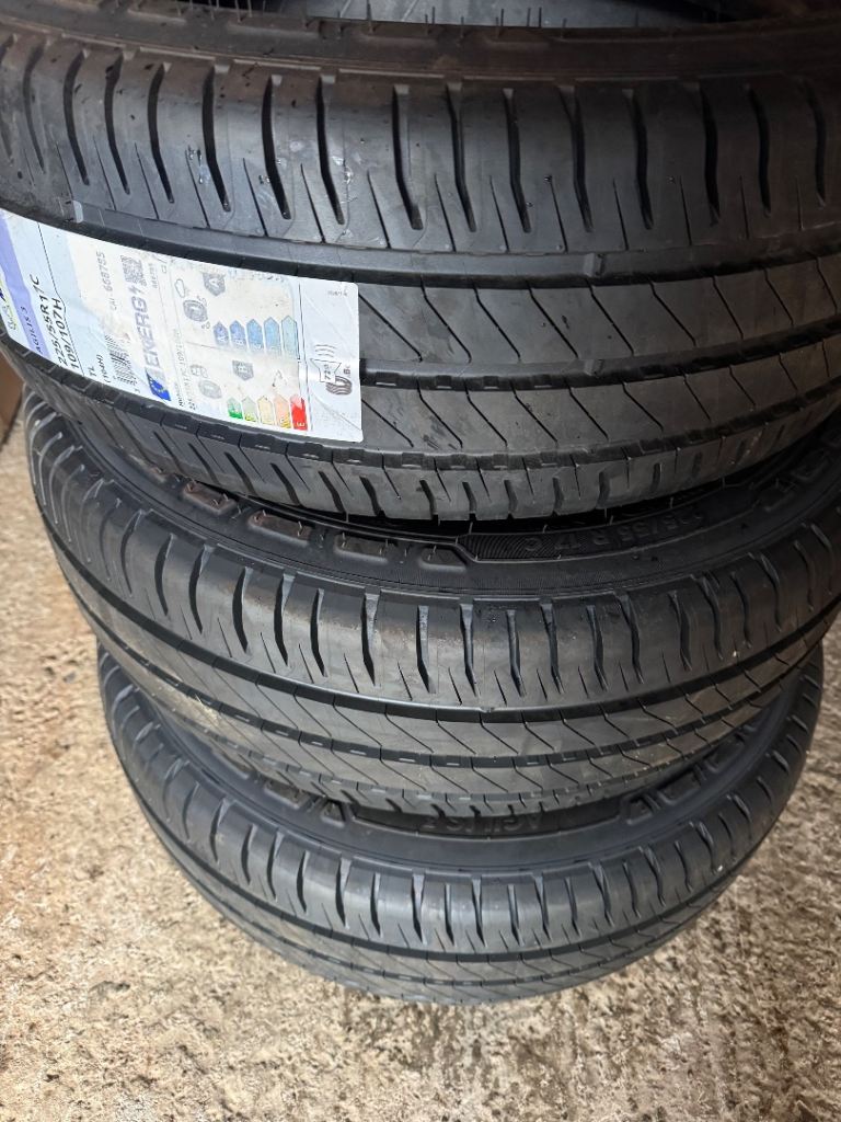 225/55/17 Michelin 