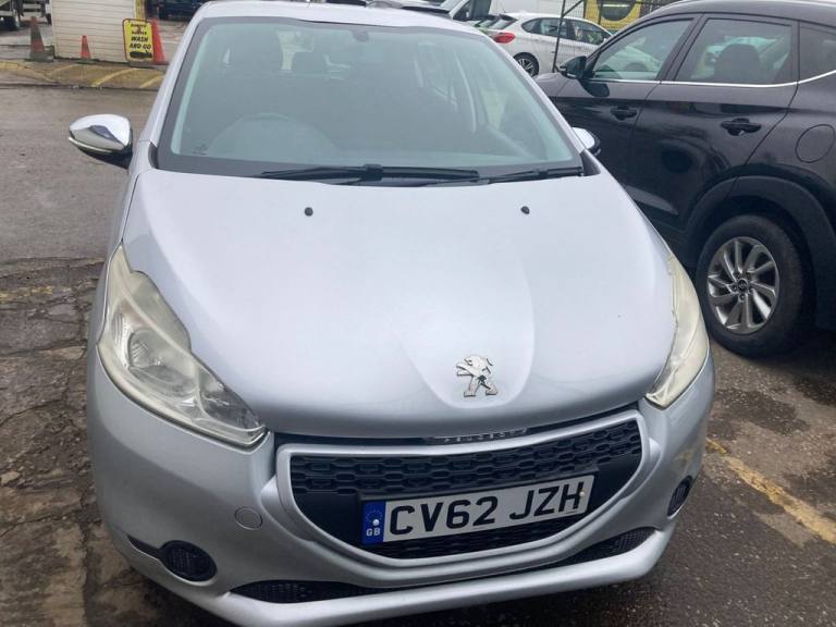 2012 Peugeot 208 1.2 VTi Access+ 5dr HATCHBACK PETROL Manual