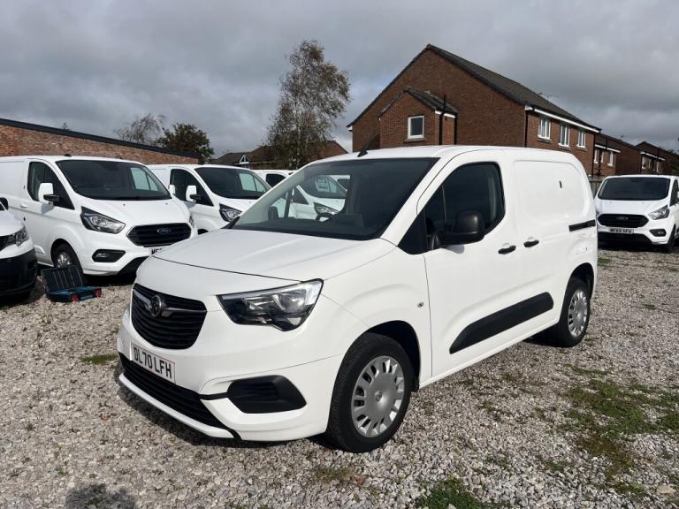 2020 Vauxhall Combo 1.5 L1H1 2300 SPORTIVE S/S Manual Panel Van Diesel Manual