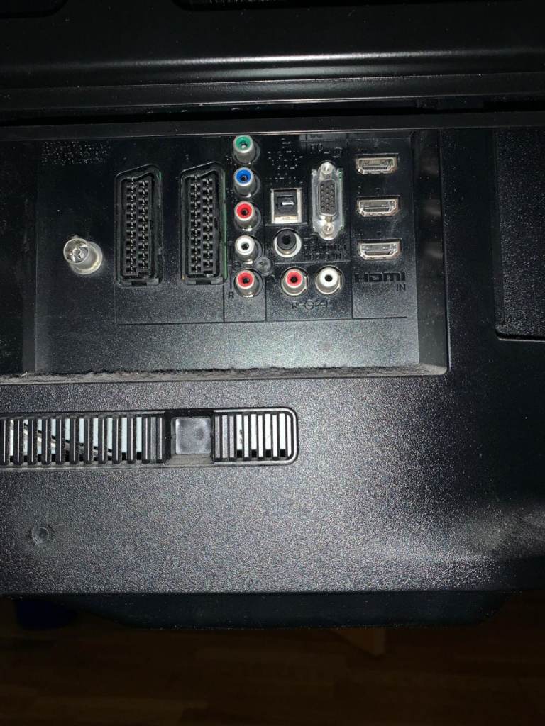 32" Sony Bravia Digital TV with stand