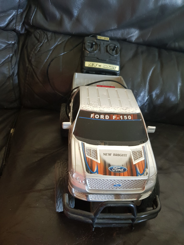 Ford F150 silver remote control truck £7.50