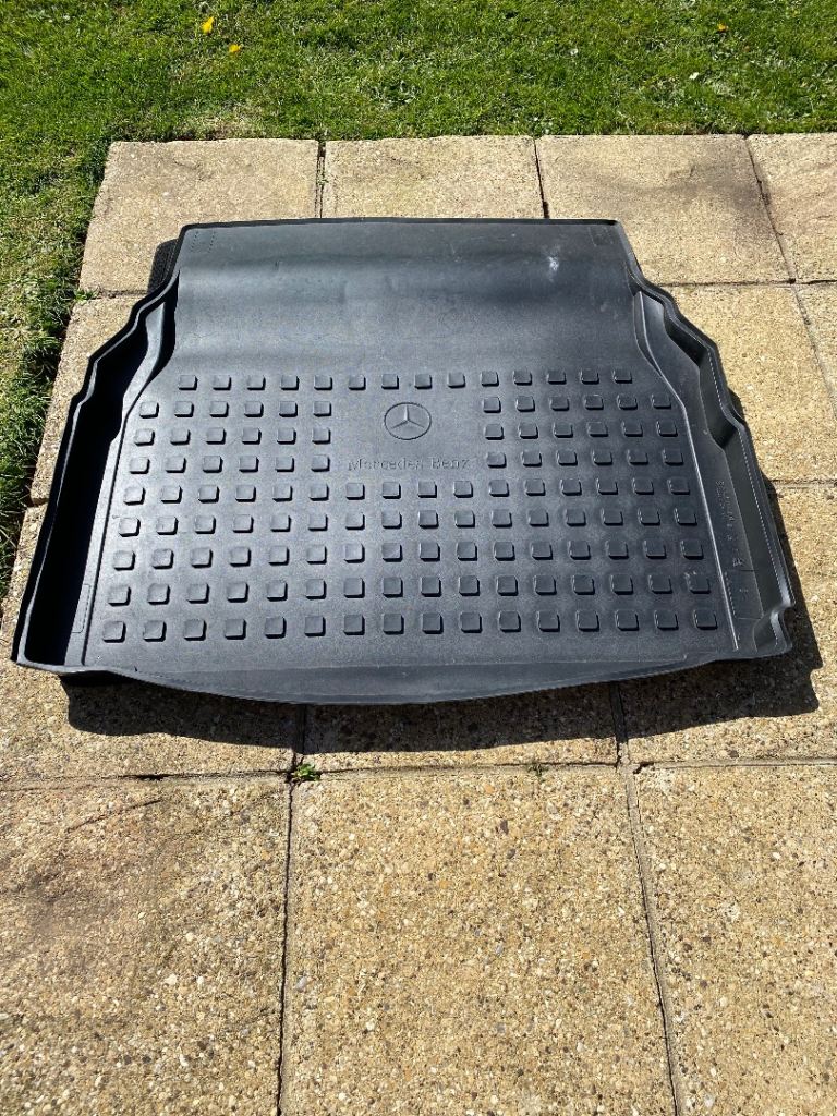 Mercedes C Class Boot Liner and floor mats