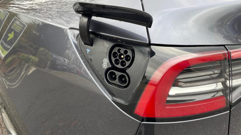 2022 Tesla Model Y Long Range AWD 5dr Auto Electric