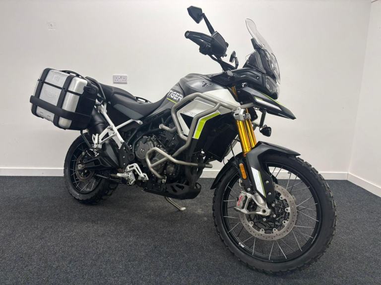 TRIUMPH TIGER 900 RALLY ARAGON EDITION **  1 OWNER - ABS - CRUISE CONTROL **