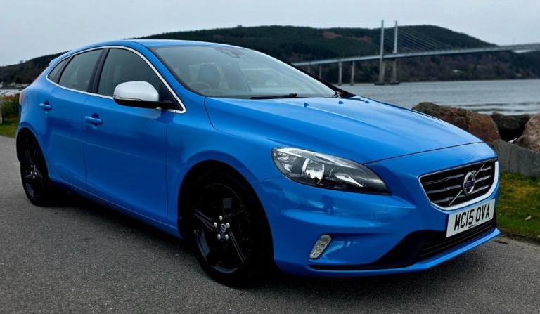 2015 15 VOLVO V40 2.0 T2 R-DESIGN HATCHBACK 5DR PETROL MANUAL EURO 6 (S/S) (122 