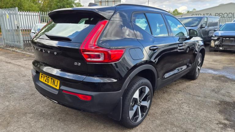 2026 26 VOLVO XC40 2.0 B3P Plus Dark 5dr Auto Damaged Salvage