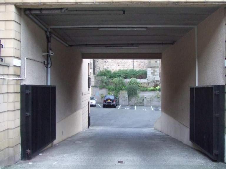 PARKING SPACE COVERED - SECURE - EDINBURGH CENTRAL
