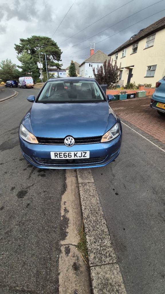 2016 Volkswagen GOLF,  Automatic petrol