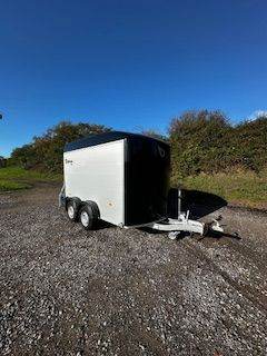 New Debon C500 Roadster Box Trailer 