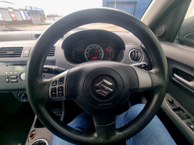 Suzuki, SWIFT, Hatchback, 2007, Manual, 1328 (cc), 3 doors