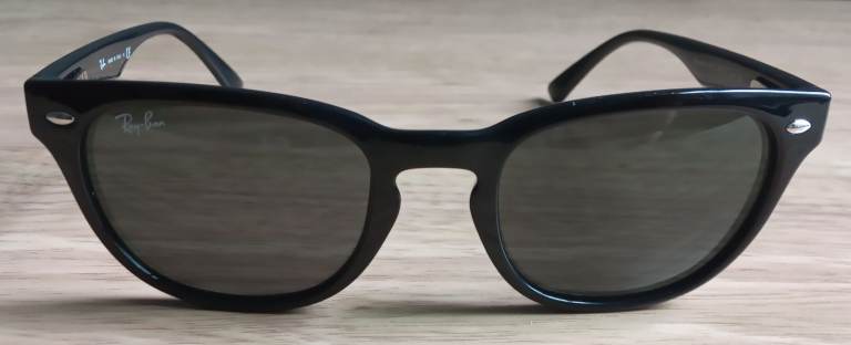 Ray-Ban RB4140 Keyhole Wayfarer 49mm unisex Sunglasses